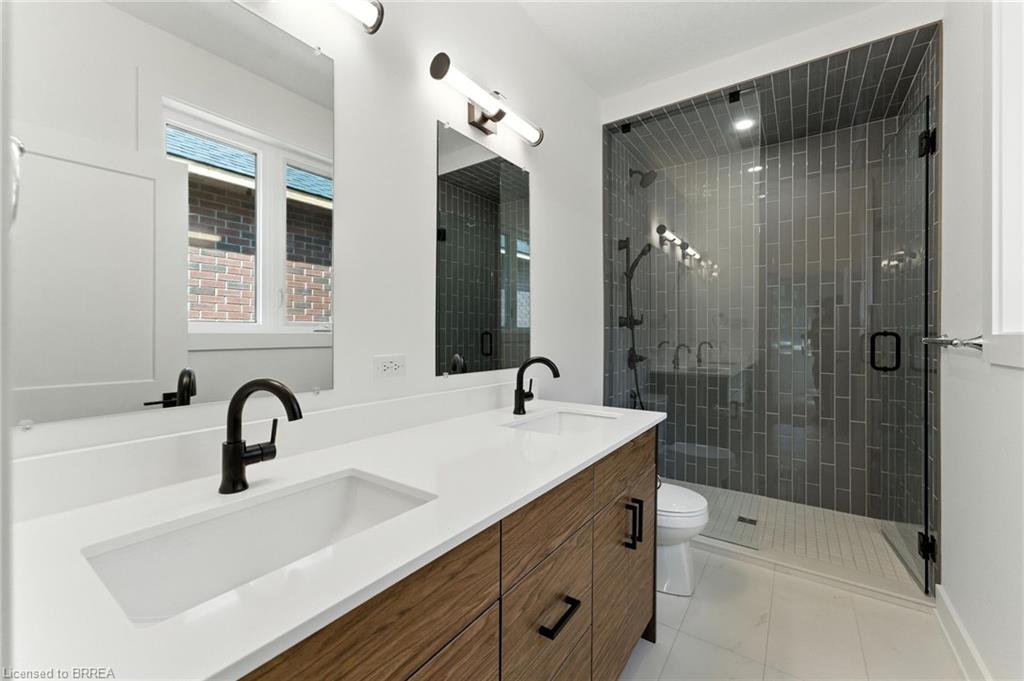 150 Vanrooy Trail Property Photo 19