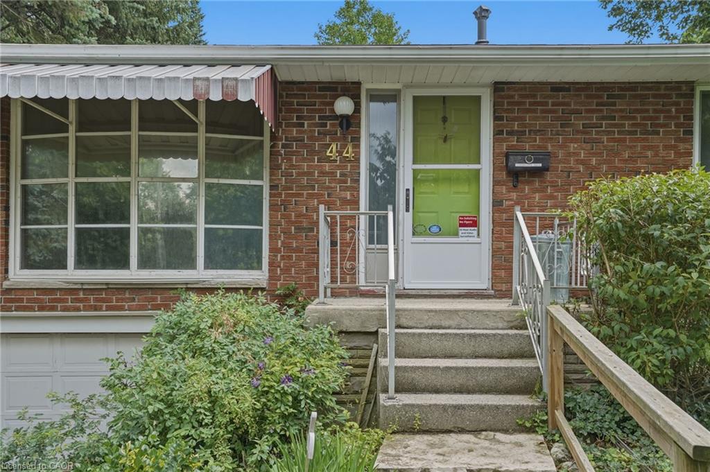 44 Mcdonald Court Property Photo 3