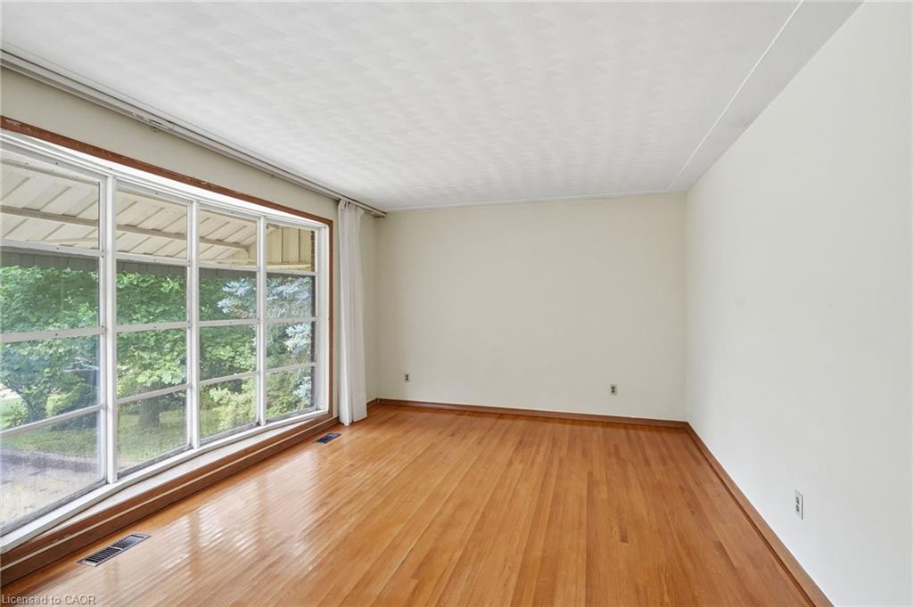 44 Mcdonald Court Property Photo 5