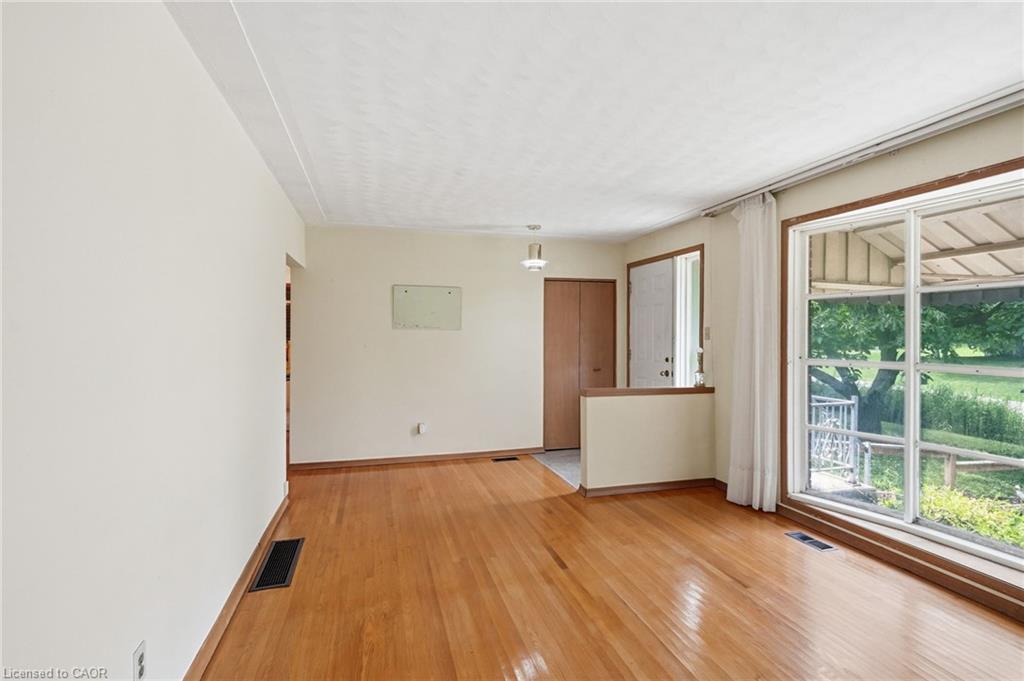 44 Mcdonald Court Property Photo 7
