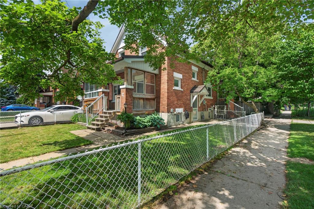 2 Herlan Avenue Property Photo 4