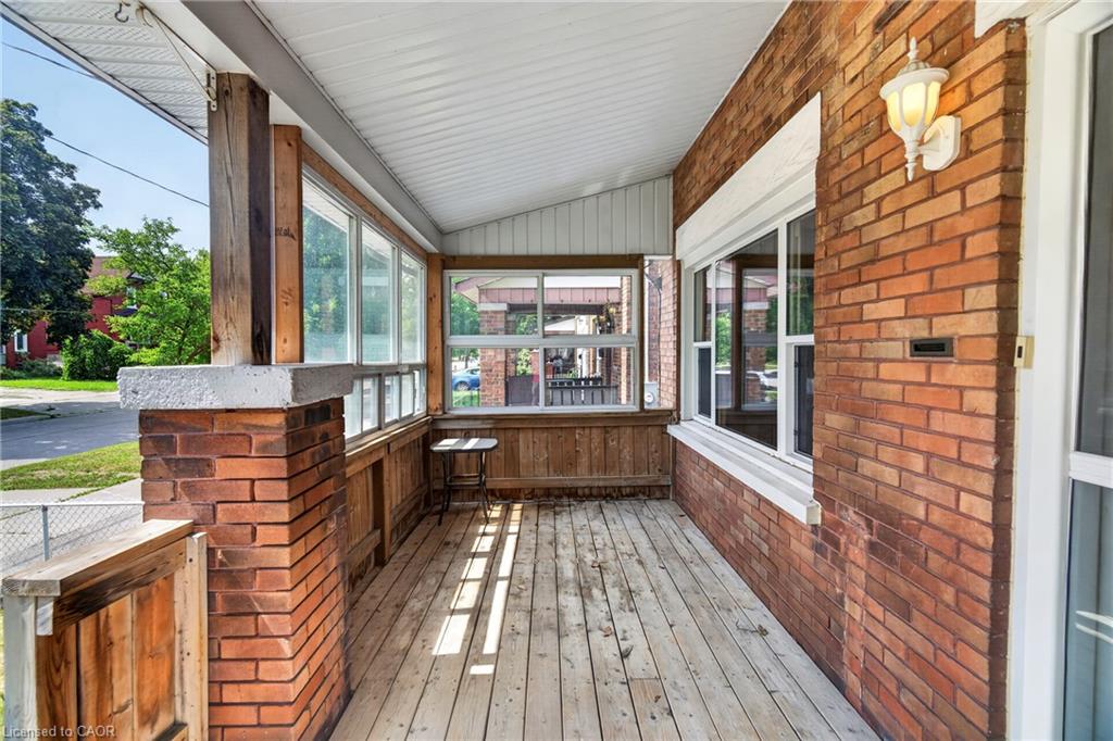 2 Herlan Avenue Property Photo 7