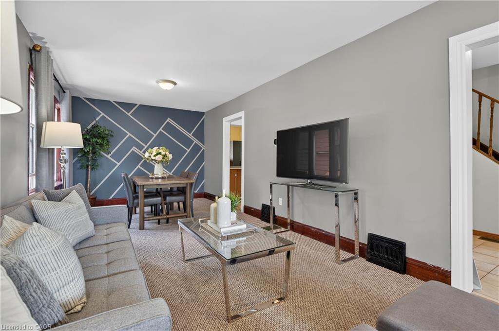 2 Herlan Avenue Property Photo 10