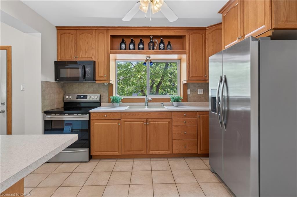 2 Herlan Avenue Property Photo 14