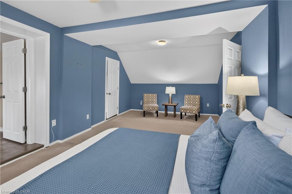 2 Herlan Avenue Property Photo 21