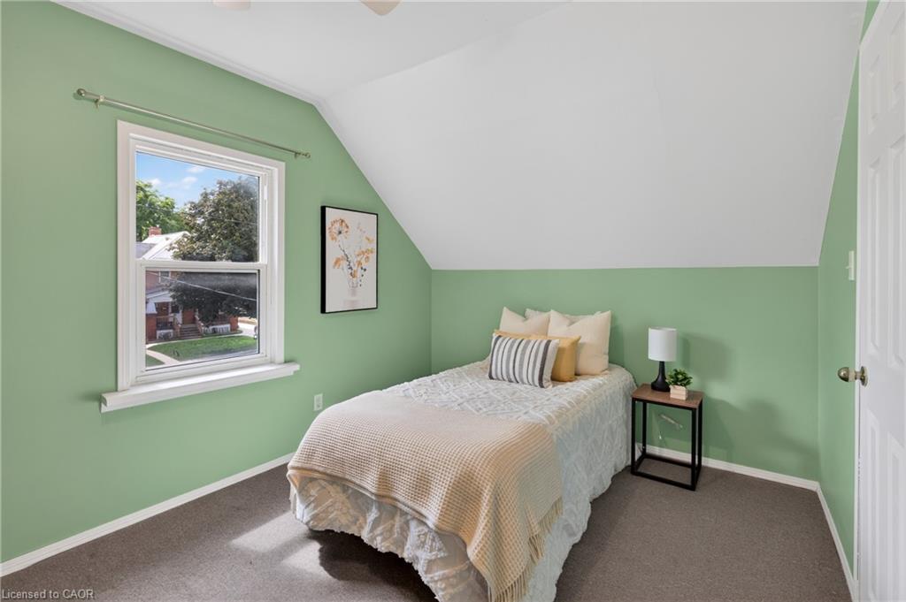 2 Herlan Avenue Property Photo 25