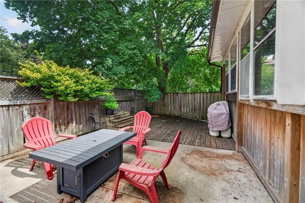 2 Herlan Avenue Property Photo 33