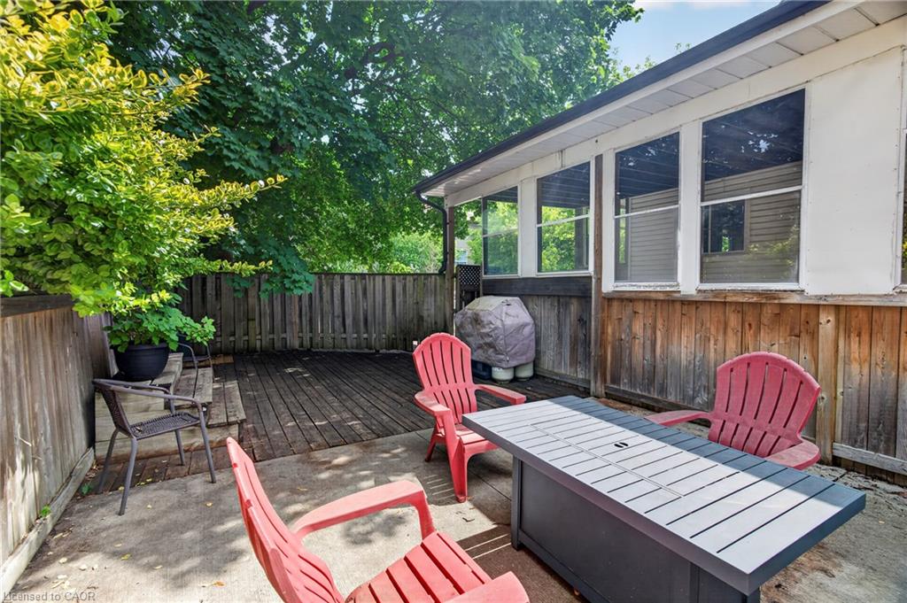 2 Herlan Avenue Property Photo 34