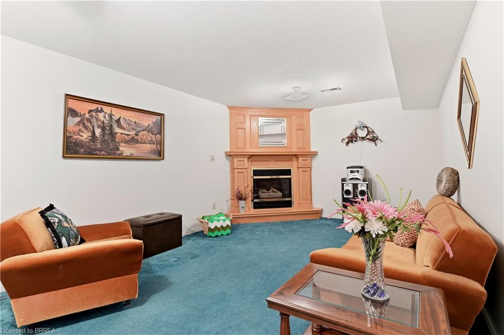 19-1030 Colborne Street E Property Photo 15