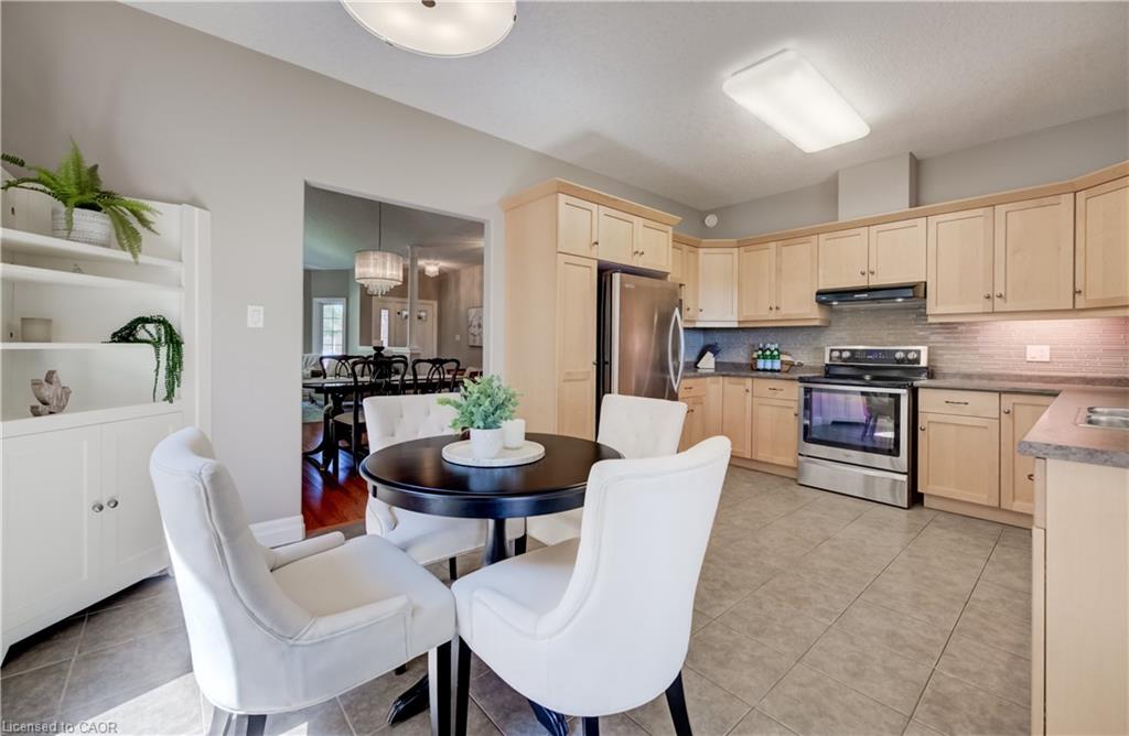 24 Thimbleberry Crossing Property Photo 16