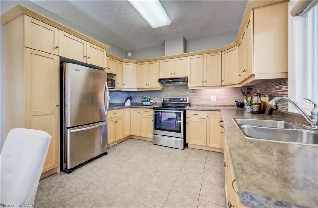 24 Thimbleberry Crossing Property Photo 17