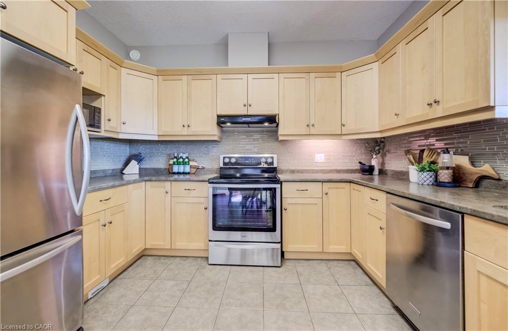 24 Thimbleberry Crossing Property Photo 18