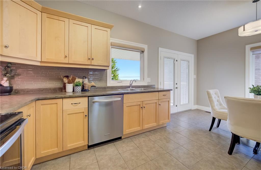 24 Thimbleberry Crossing Property Photo 19