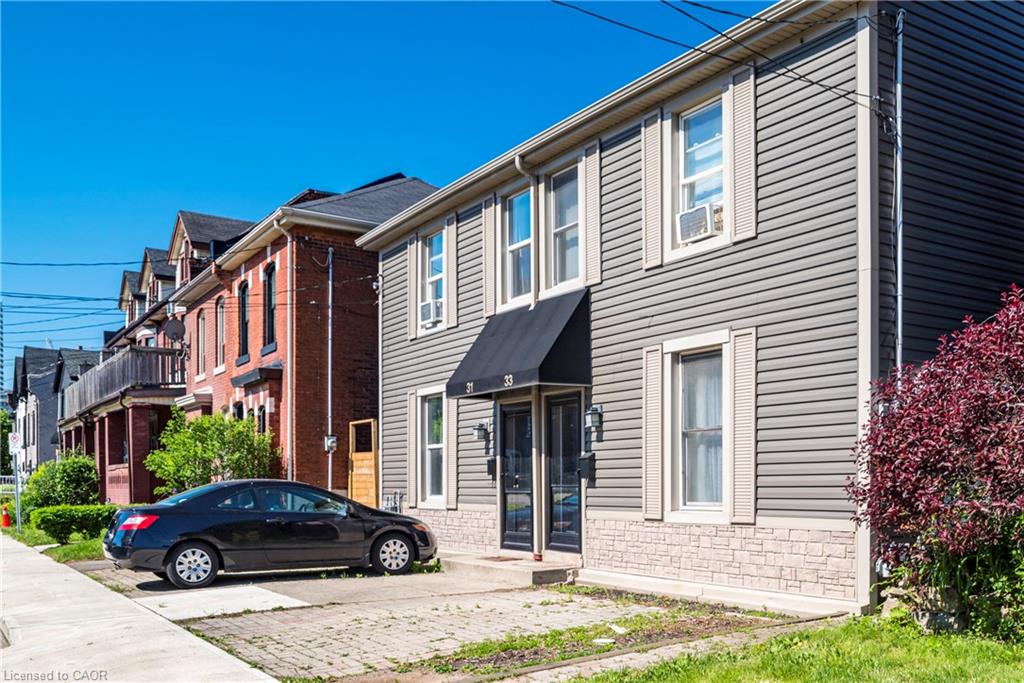 33 Railway Street Property Photo 2