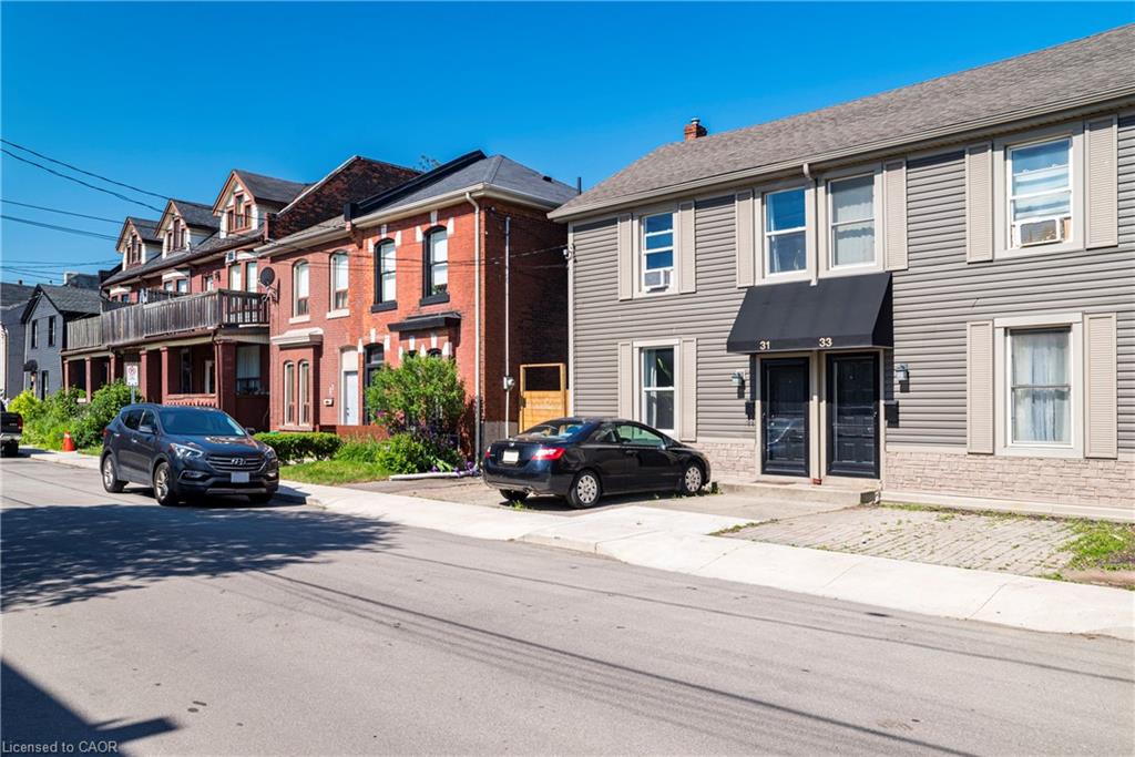 33 Railway Street Property Photo 9