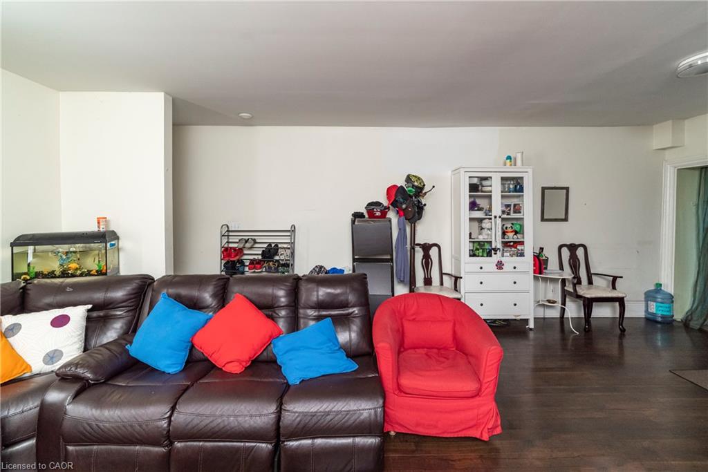 33 Railway Street Property Photo 13