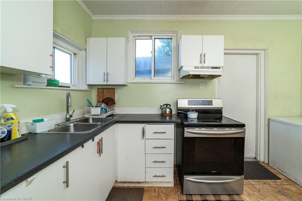 33 Railway Street Property Photo 18