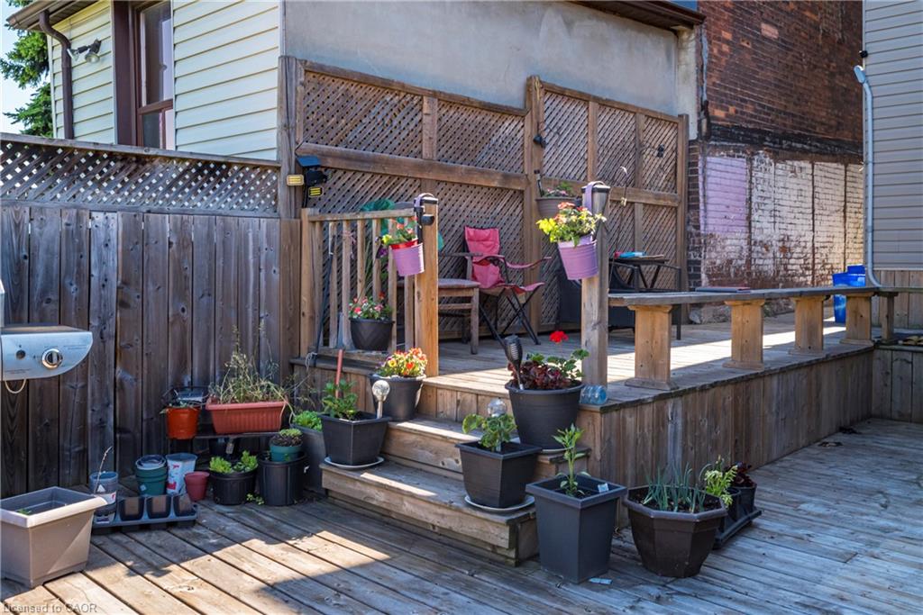33 Railway Street Property Photo 31