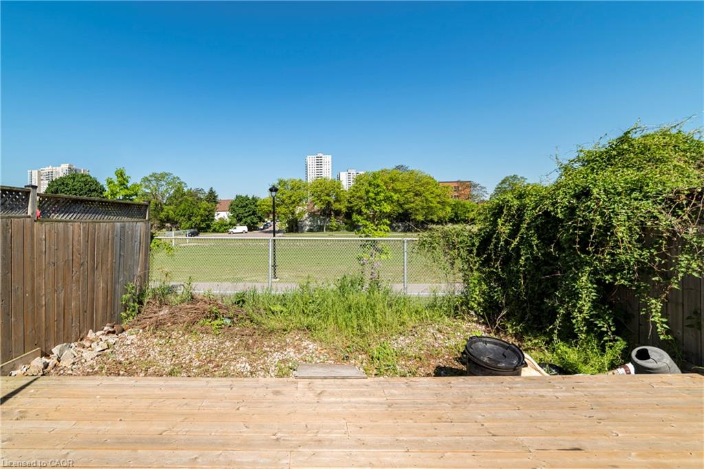33 Railway Street Property Photo 35