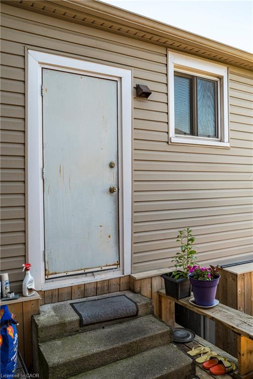33 Railway Street Property Photo 38