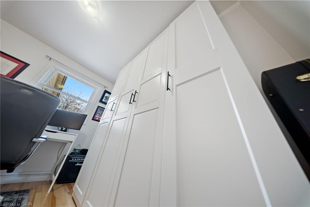 435 Waverly Street Property Photo 21