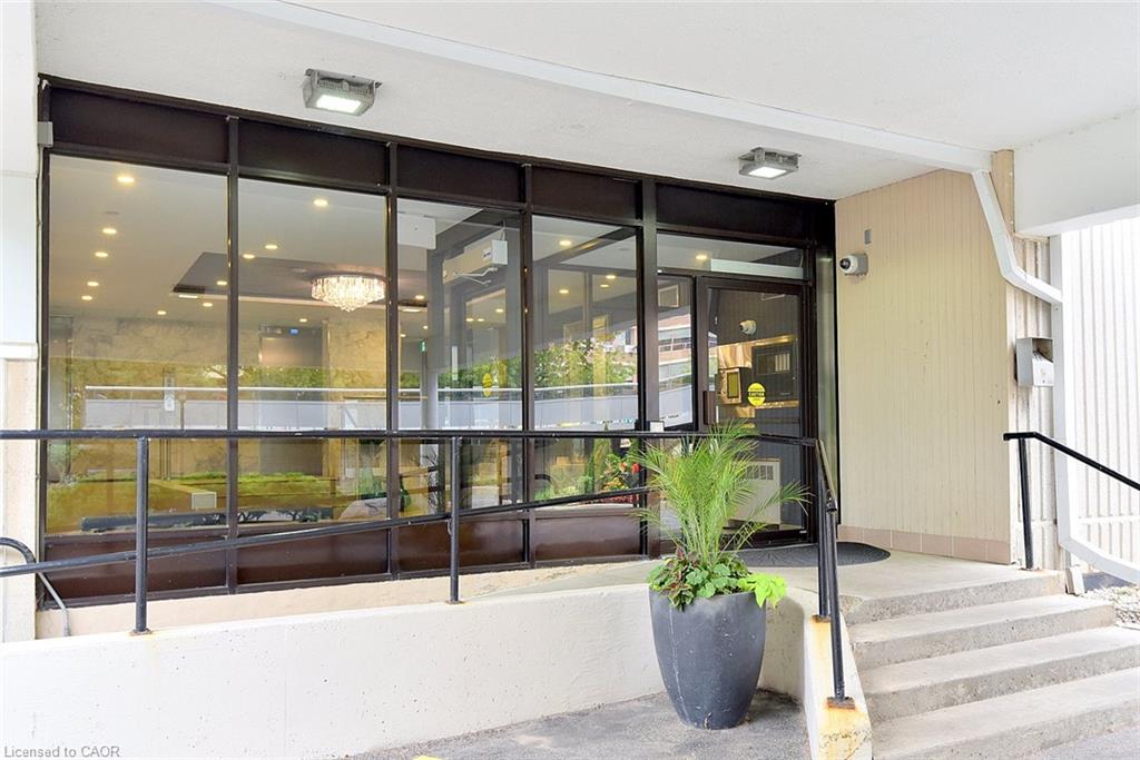 401-2263 Marine Drive Property Photo 2