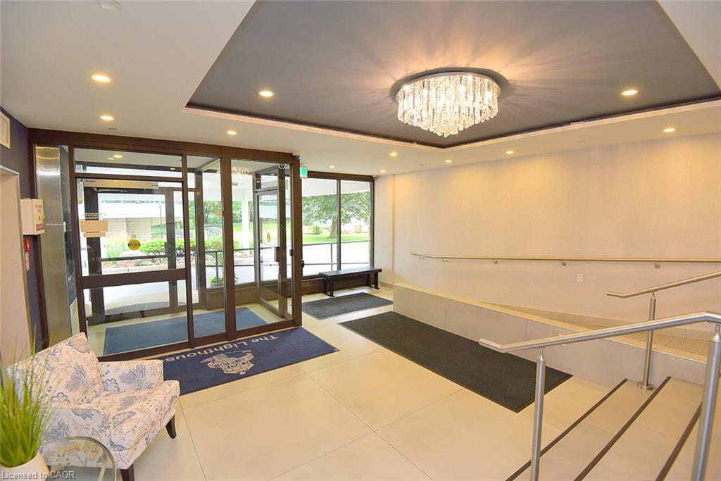401-2263 Marine Drive Property Photo 27