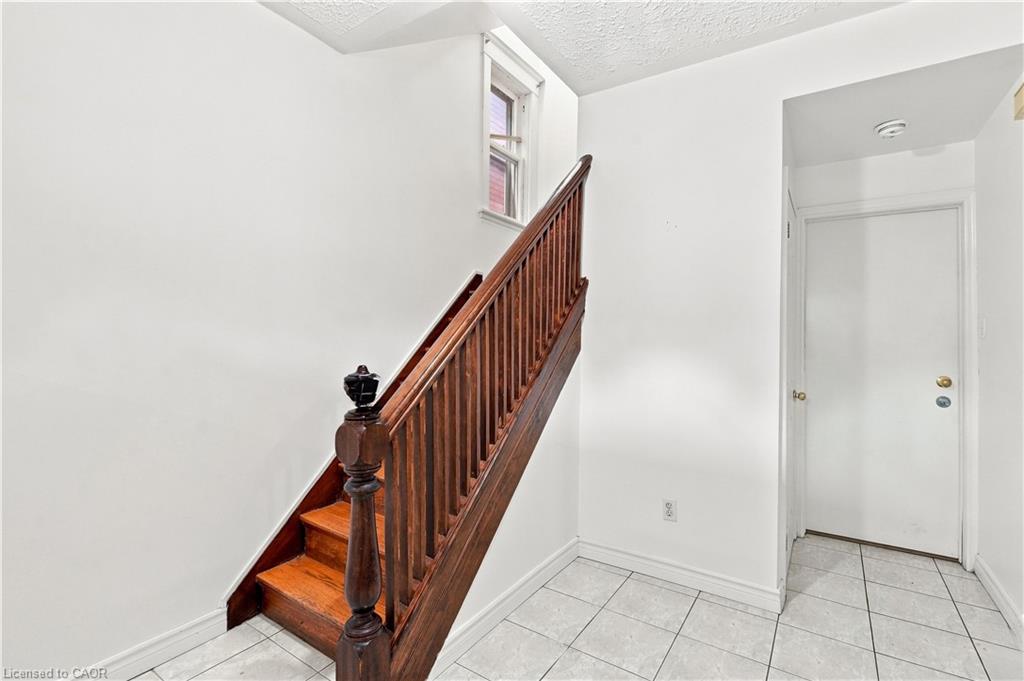 105 Rosemont Avenue Property Photo 7