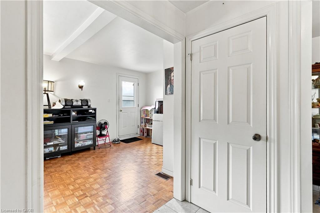105 Rosemont Avenue Property Photo 8