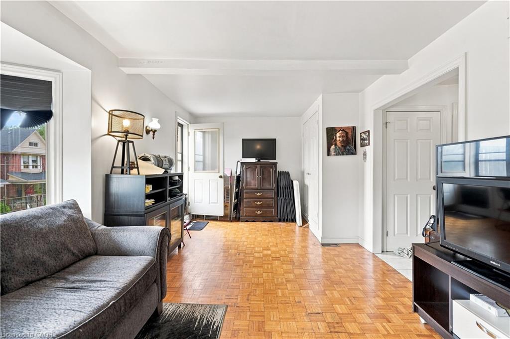 105 Rosemont Avenue Property Photo 10