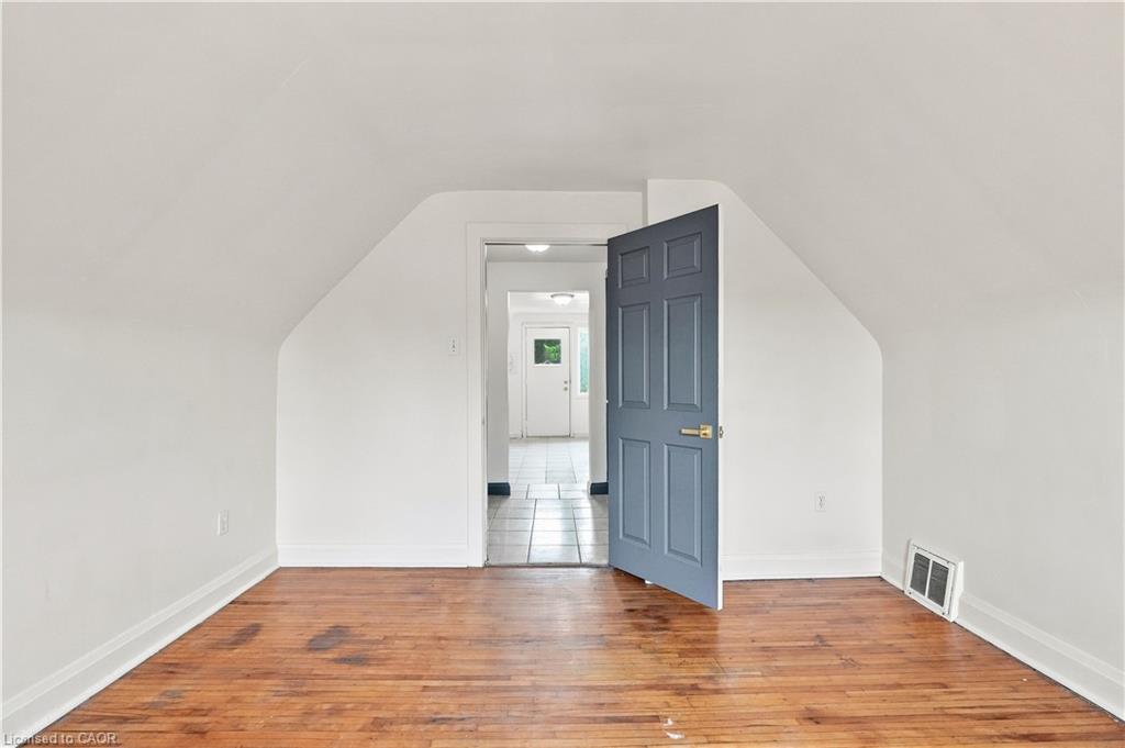 105 Rosemont Avenue Property Photo 20