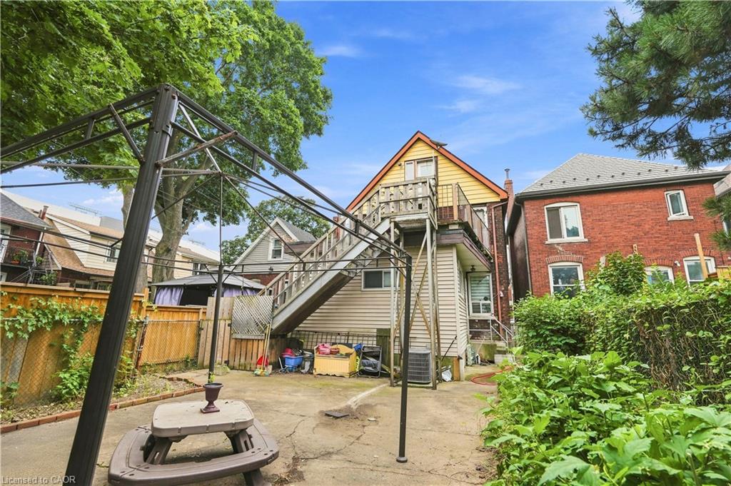 105 Rosemont Avenue Property Photo 27