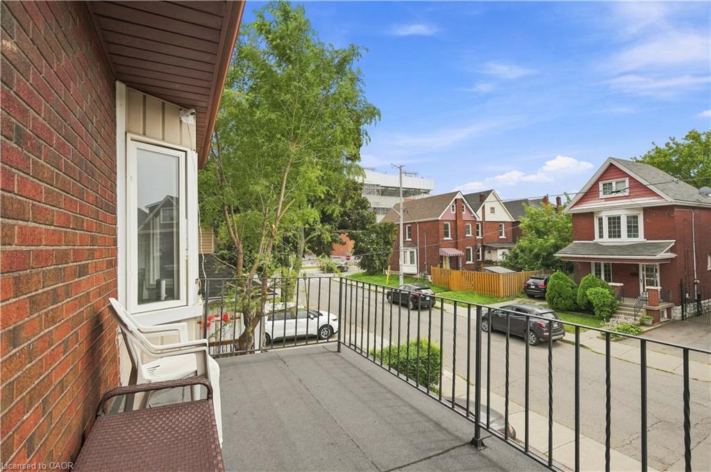 105 Rosemont Avenue Property Photo 28