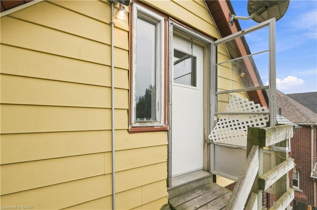 105 Rosemont Avenue Property Photo 31