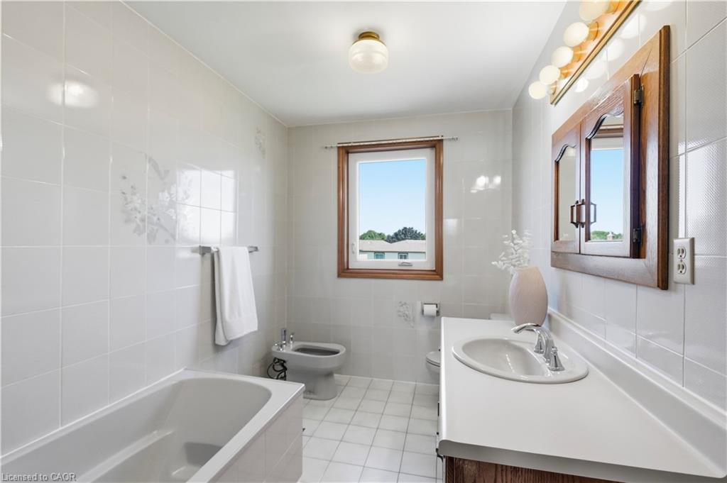 18 Marcel Place Property Photo 19
