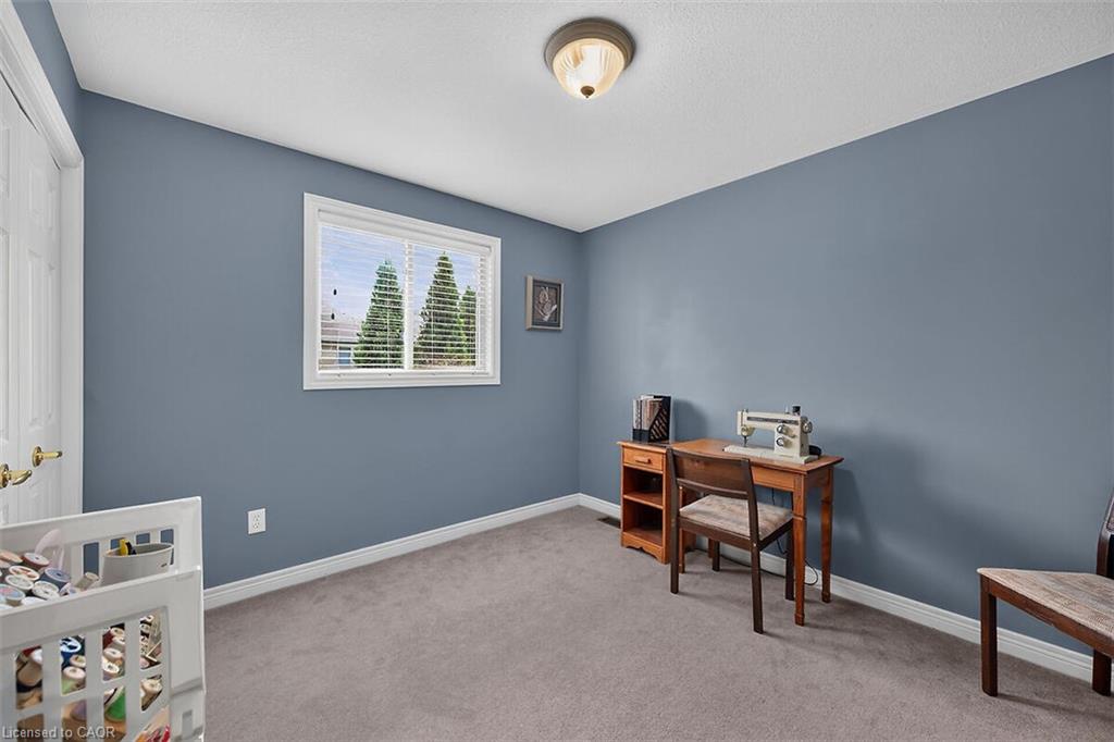 25 Eric Burke Court Property Photo 28