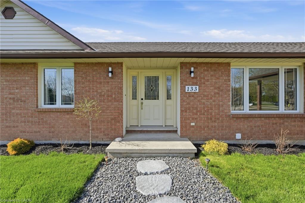 133 New Lakeshore Road Property Photo 4