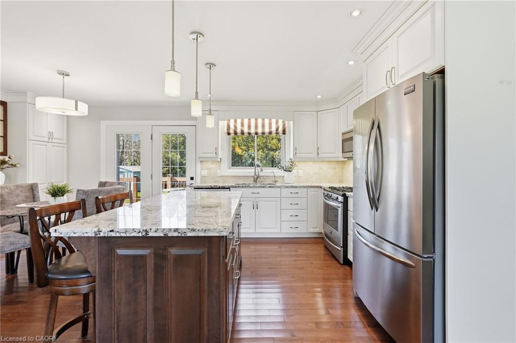 133 New Lakeshore Road Property Photo 13
