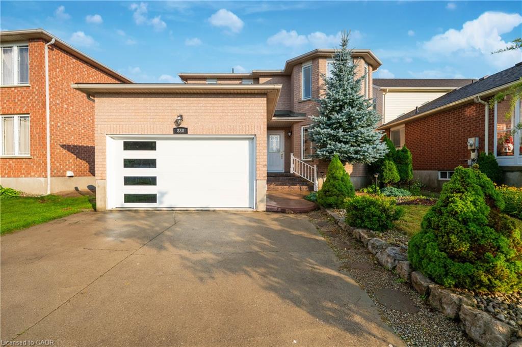 888 Paisley Road Property Photo 1