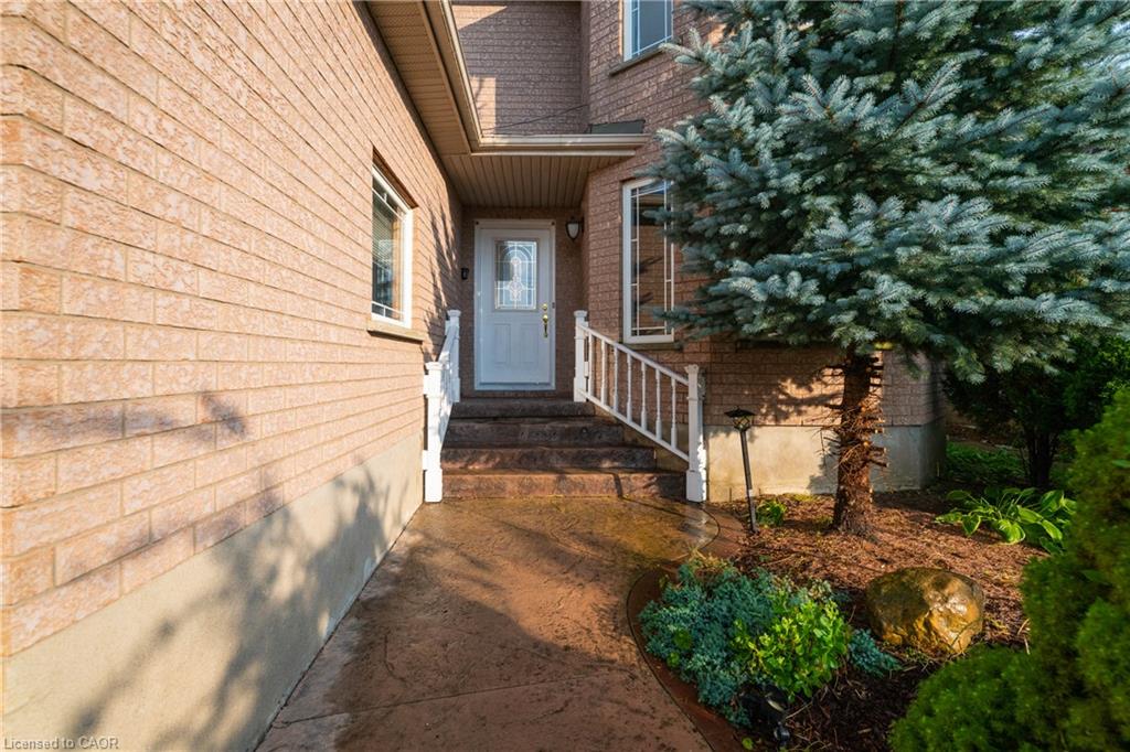 888 Paisley Road Property Photo 4
