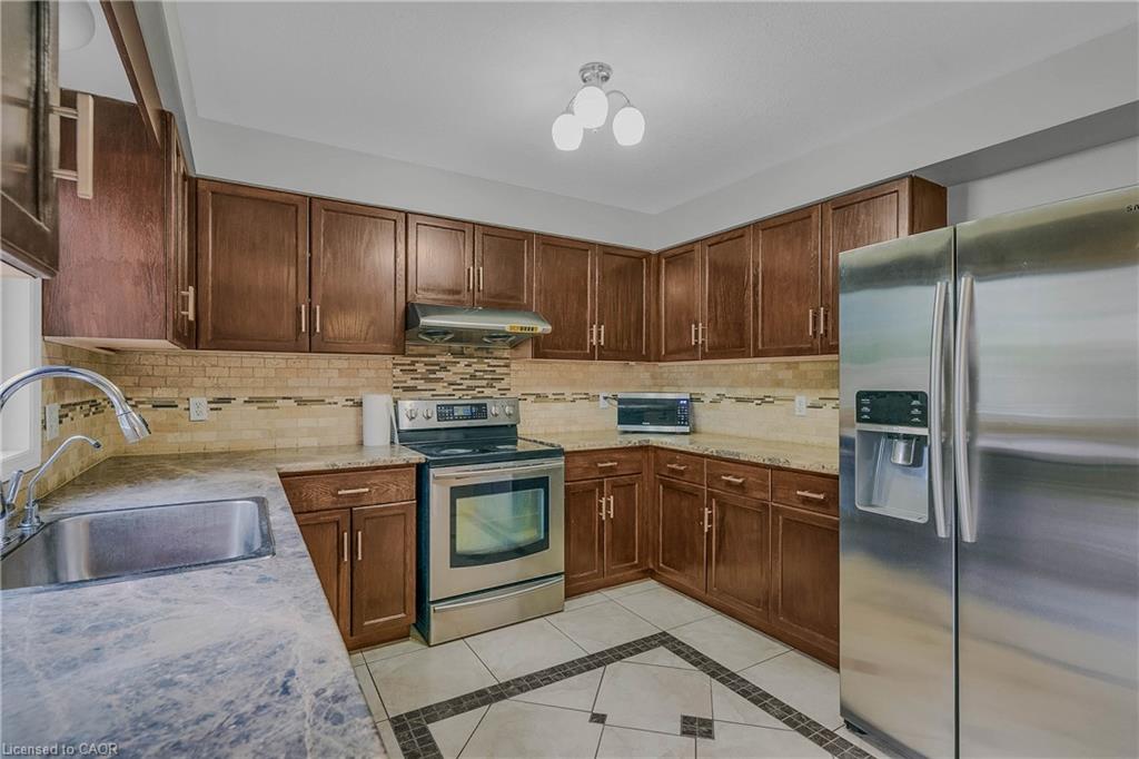 888 Paisley Road Property Photo 15
