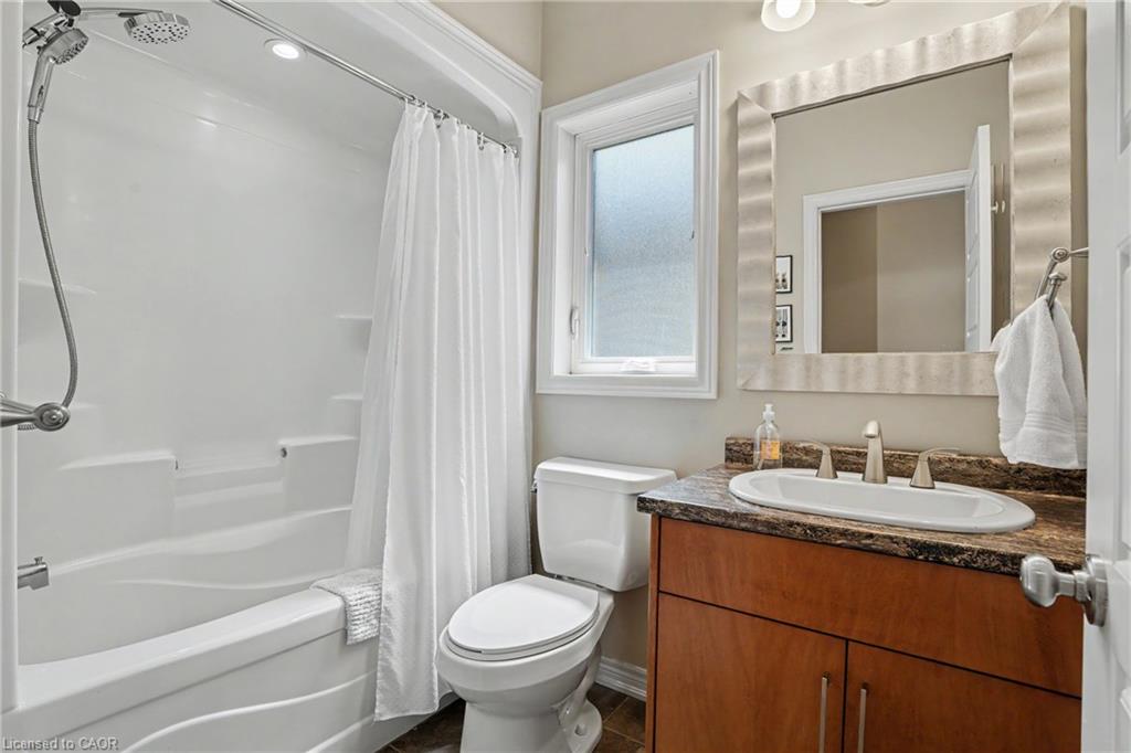12 Silverwood Avenue Property Photo 6