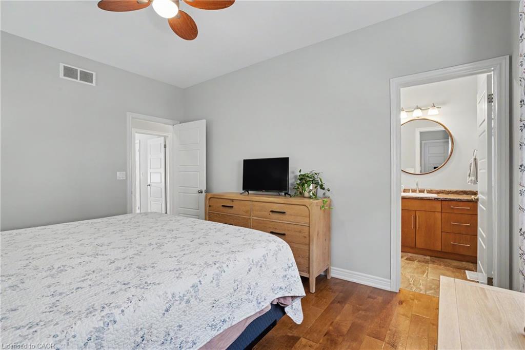 12 Silverwood Avenue Property Photo 10