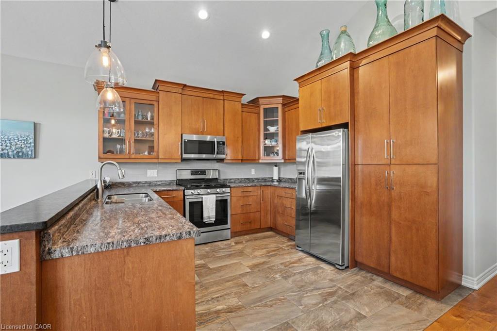 12 Silverwood Avenue Property Photo 17