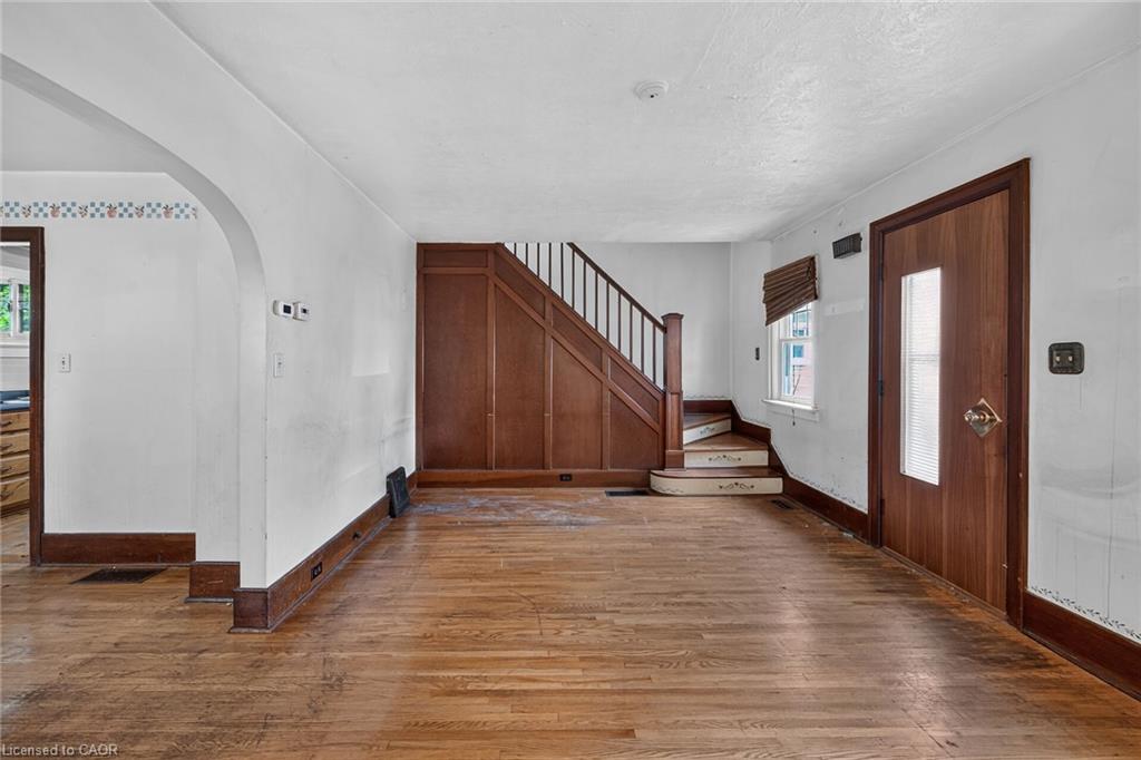 232 Cedar Street Property Photo 7