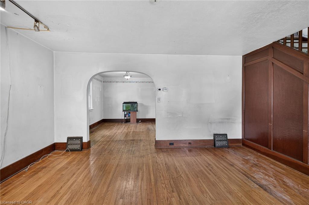 232 Cedar Street Property Photo 9