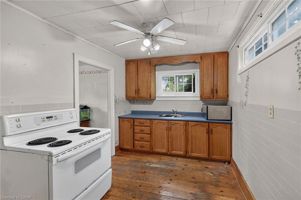 232 Cedar Street Property Photo 13