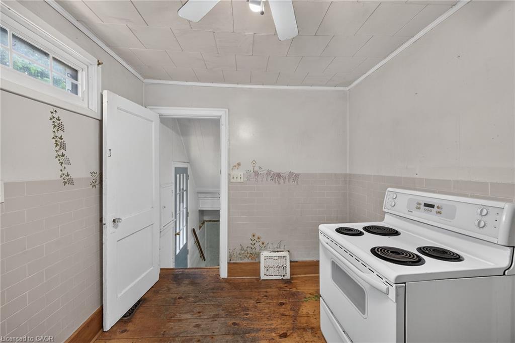 232 Cedar Street Property Photo 16