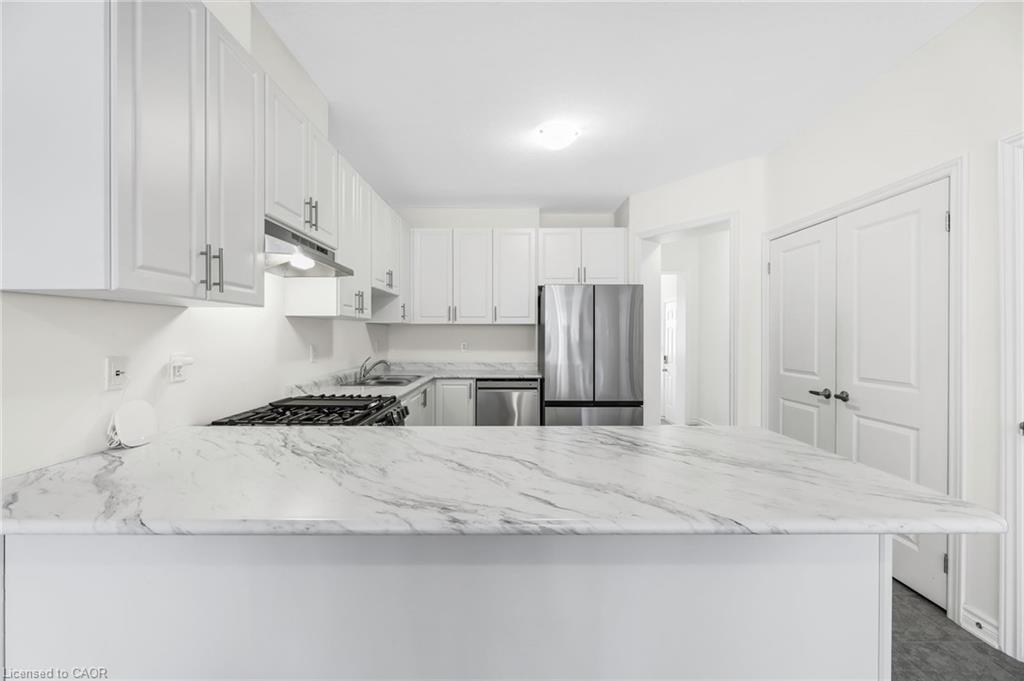 11 Harwood Street Property Photo 13