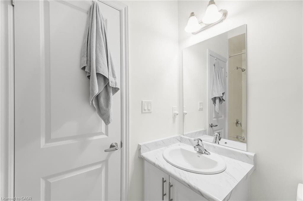 11 Harwood Street Property Photo 34